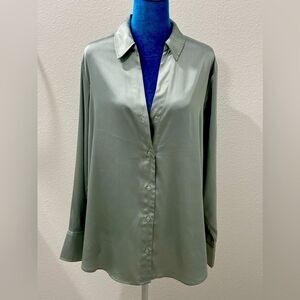 Elegant Women's Satin Blouse - GreenH&M